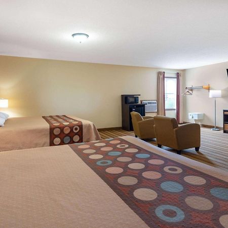Super 8 By Wyndham Mattoon Hotel Exterior photo