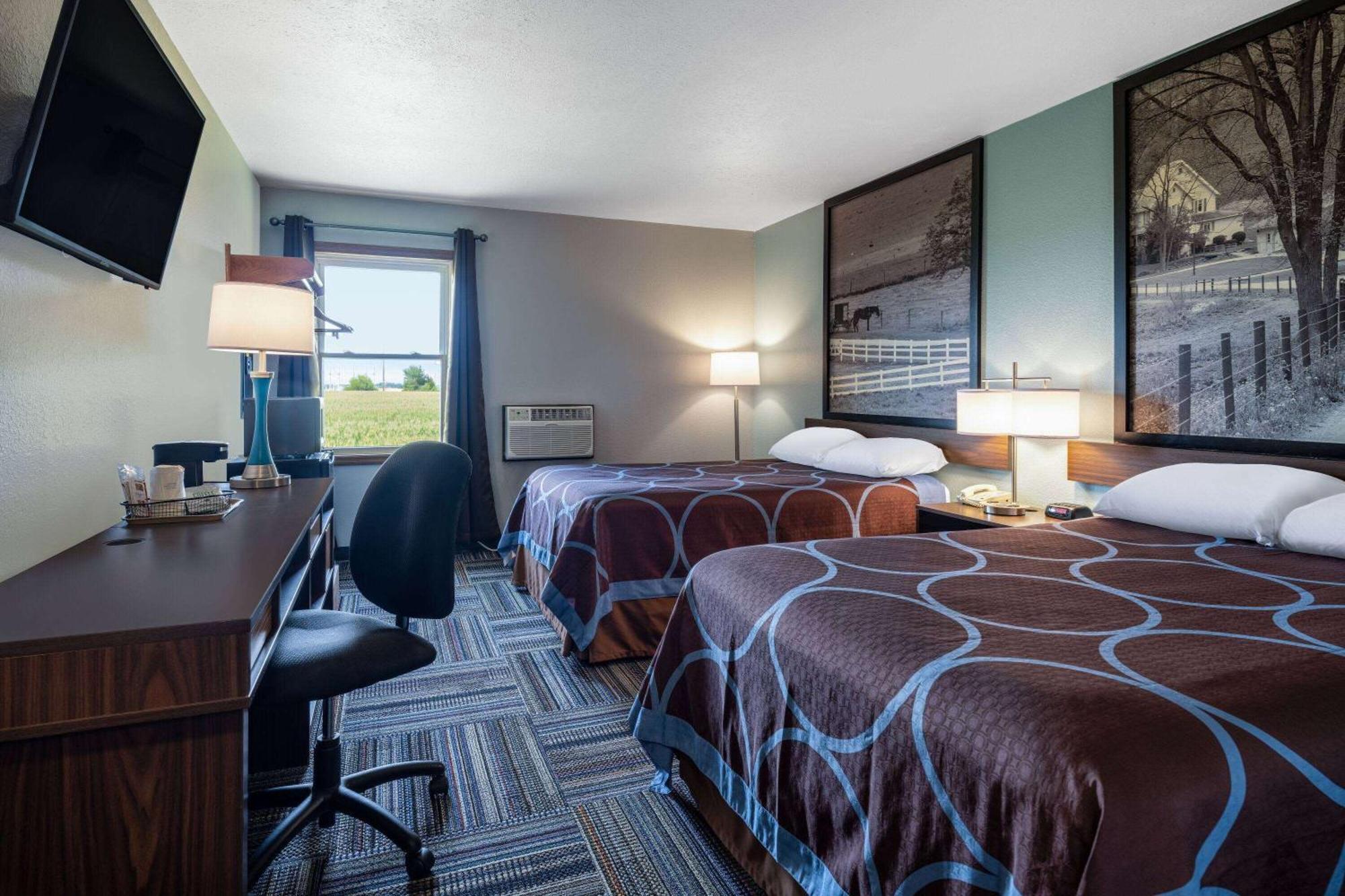 Super 8 By Wyndham Mattoon Hotel Exterior photo